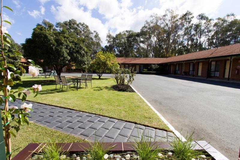 Advance Motel Wangaratta Bagian luar foto